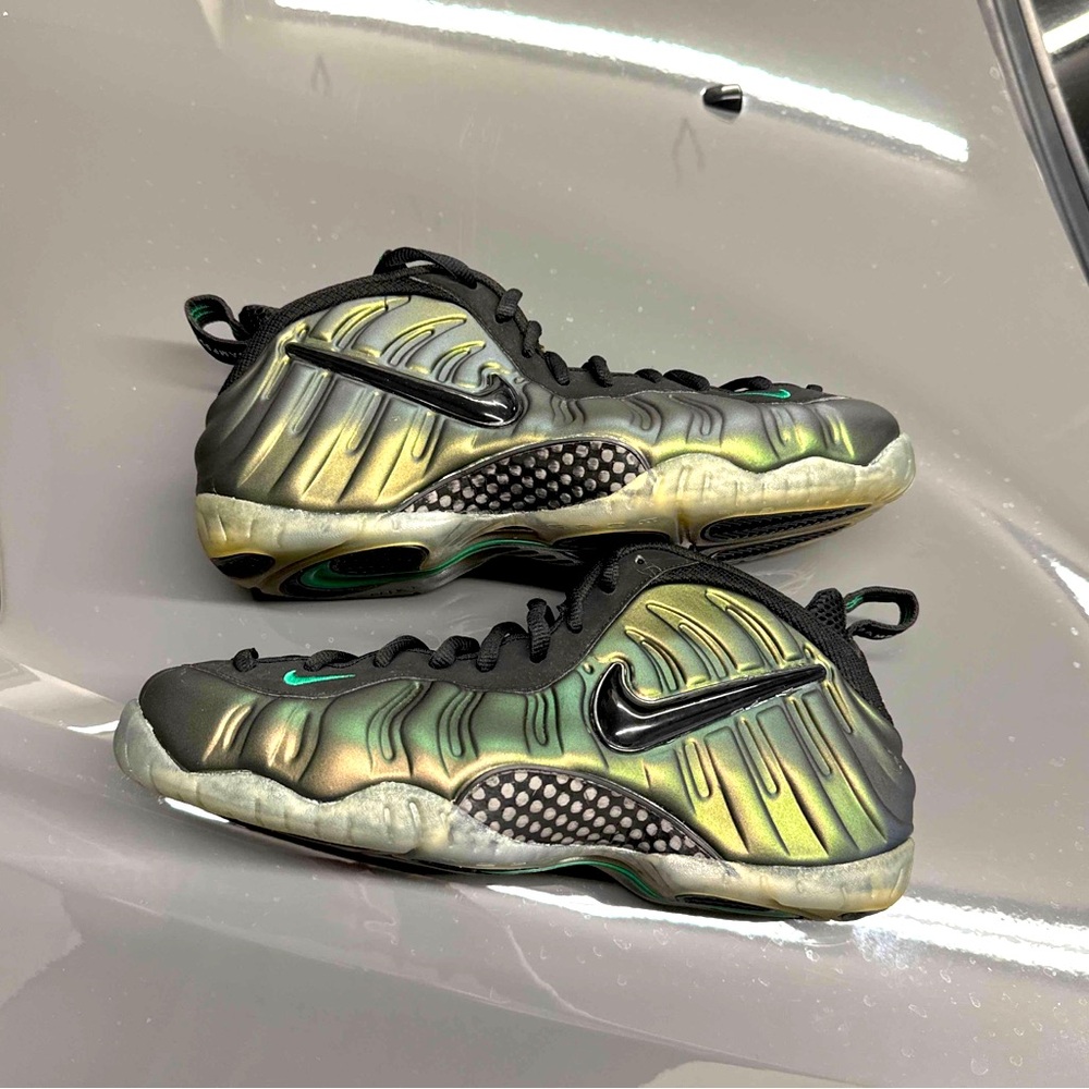 Nike foamposite pine green